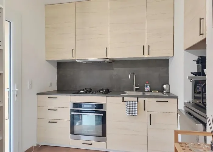 Дом отдыха Cabanon Provencal *